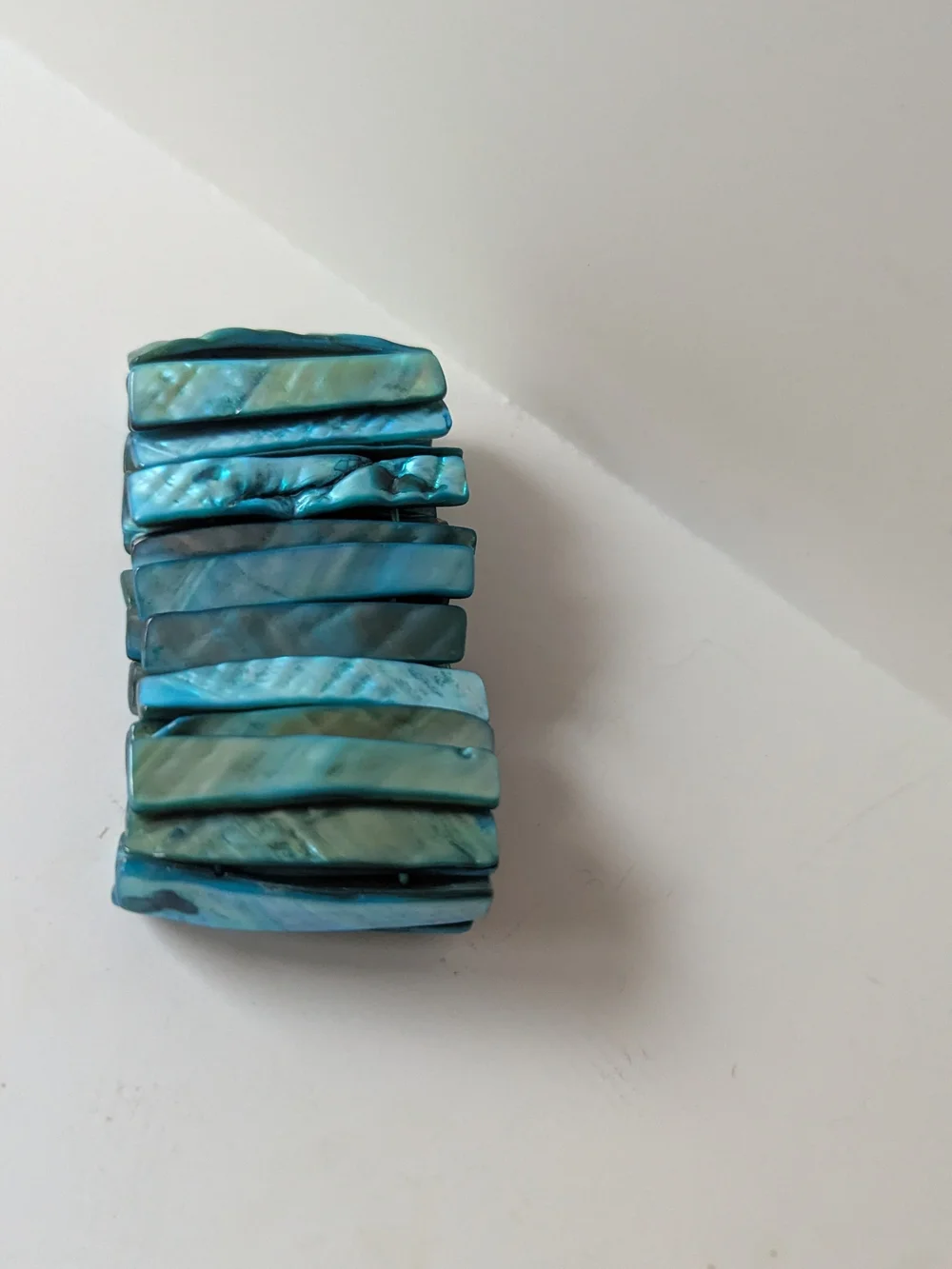 Turquoise Blue Shell Chip Stretch Bracelet
